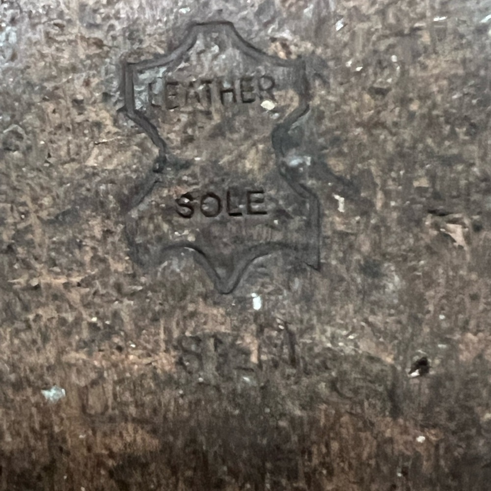 Tory Burch Brown Sandals with Metallic Accents - Picture 7 of 9